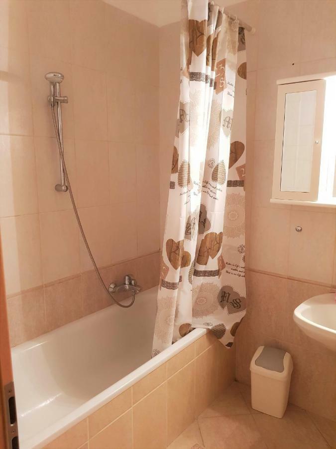 Centrum - A. Apartman Печ Екстер'єр фото